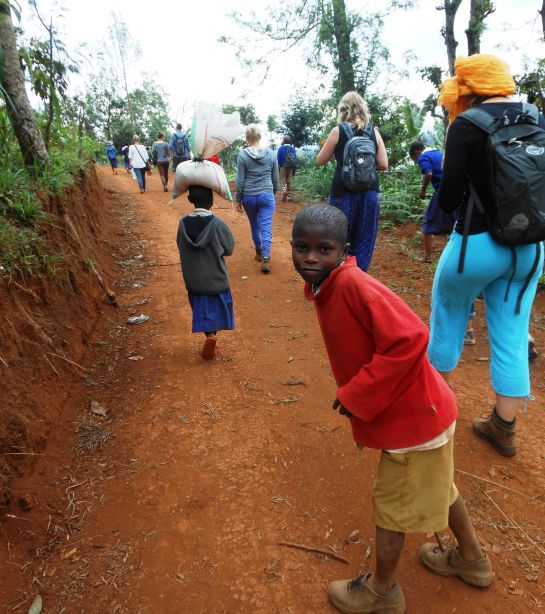 Πρόγραμμα Εθελοντικής Εργασίας με την ΕΛΙΞ στην Τανζανία